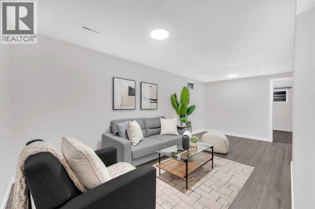 Single Family House Bungalow for Sale in  Dalcastle Drive NW Dalhousie Calgary 