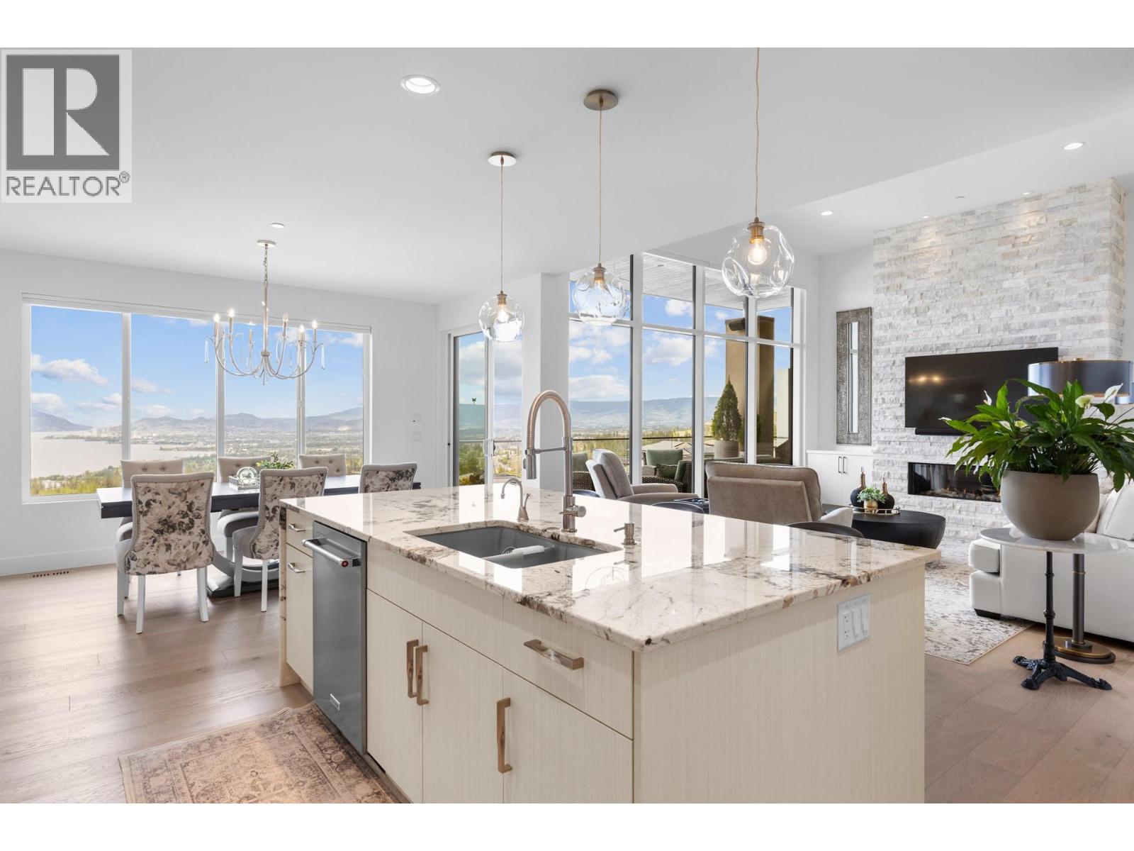 470 Hawk's Perch Lane, Kelowna