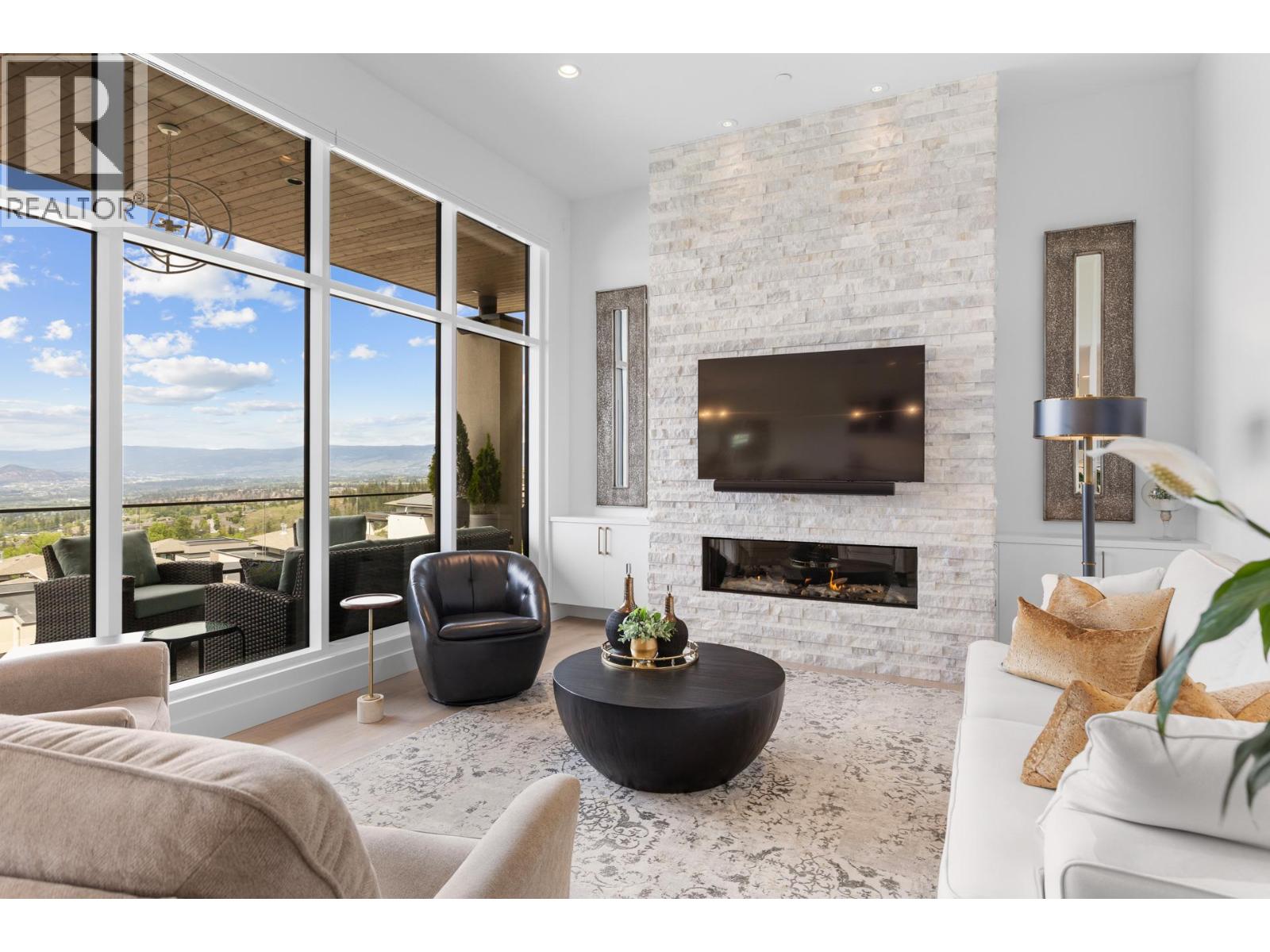 470 Hawk's Perch Lane, Kelowna