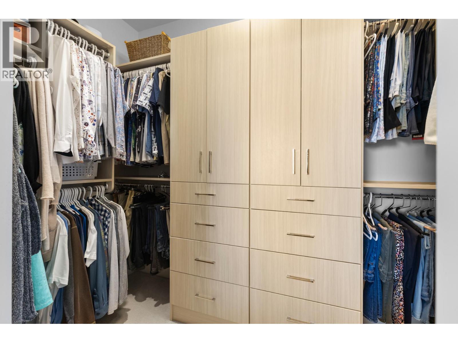 470 Hawk's Perch Lane, Kelowna