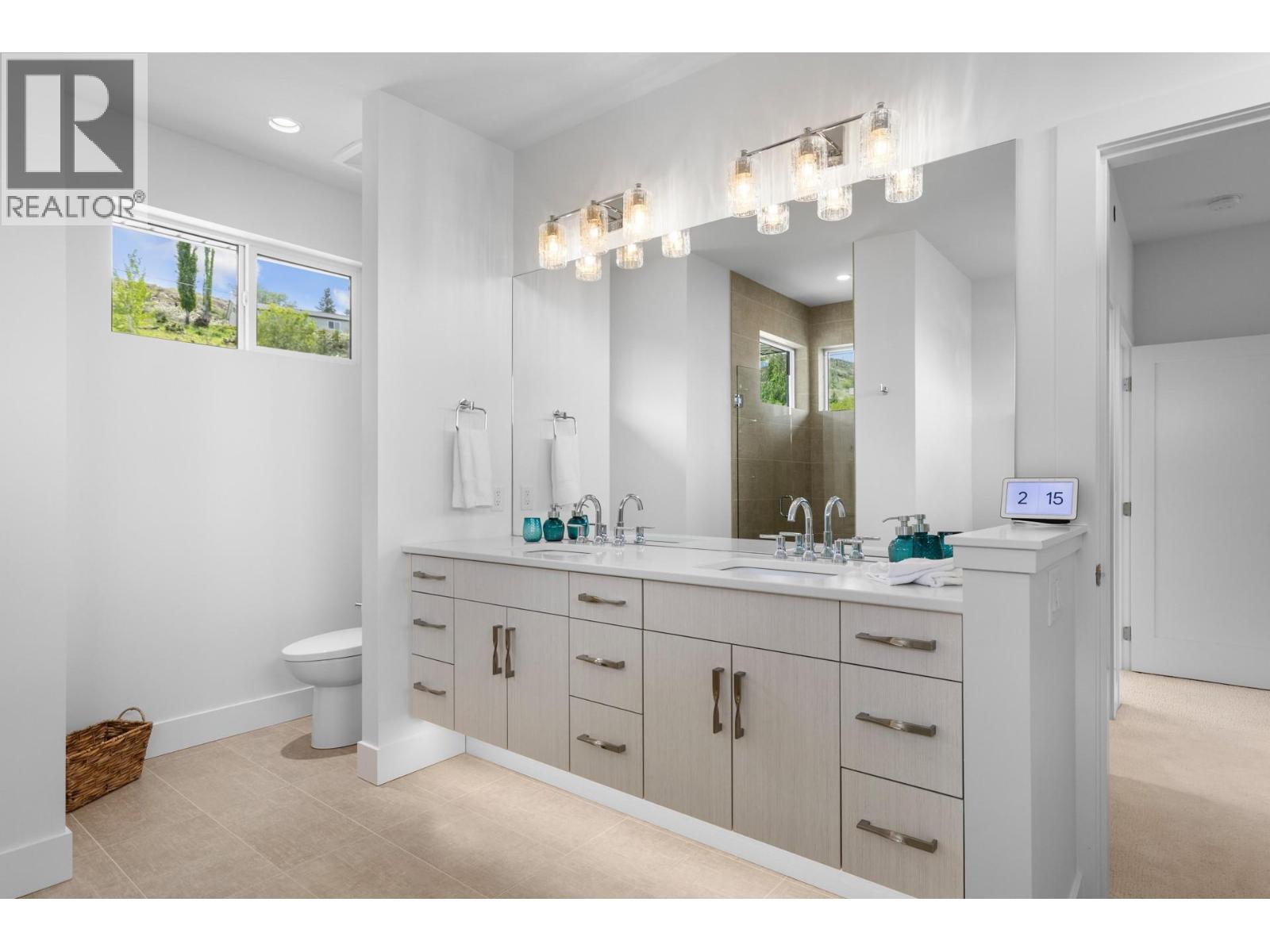 470 Hawk's Perch Lane, Kelowna