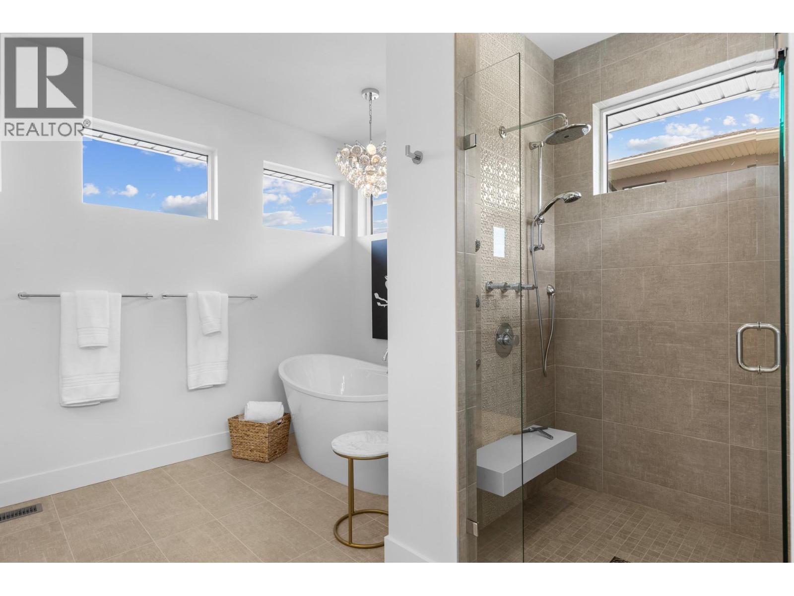 470 Hawk's Perch Lane, Kelowna