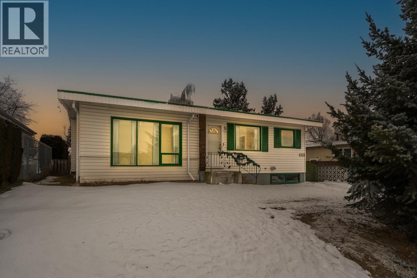 1113 CLUCULZ AVENUE - 1