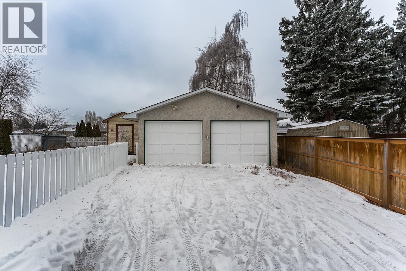 1113 CLUCULZ AVENUE - 4