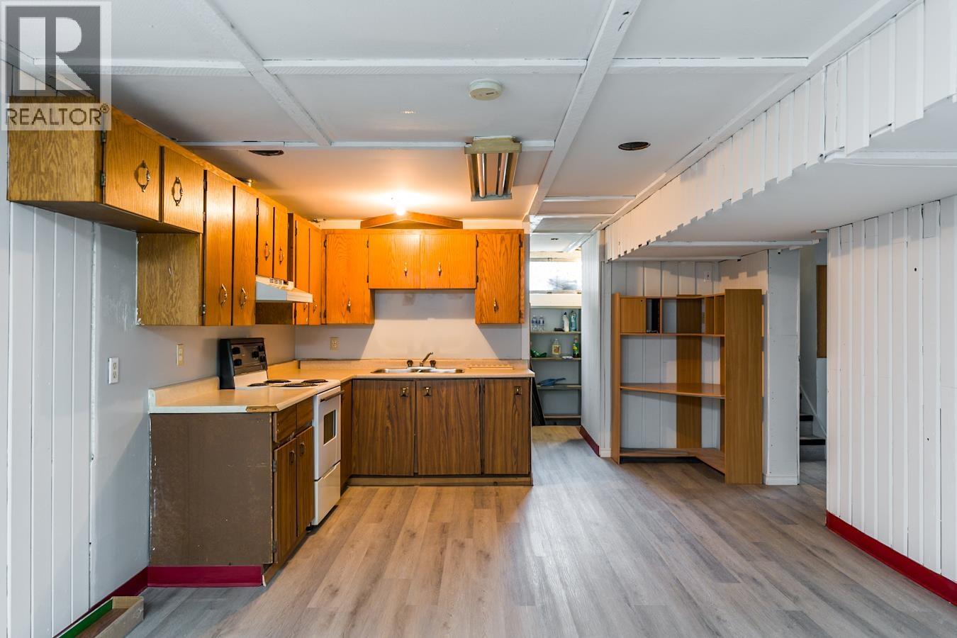 1113 CLUCULZ AVENUE - 35