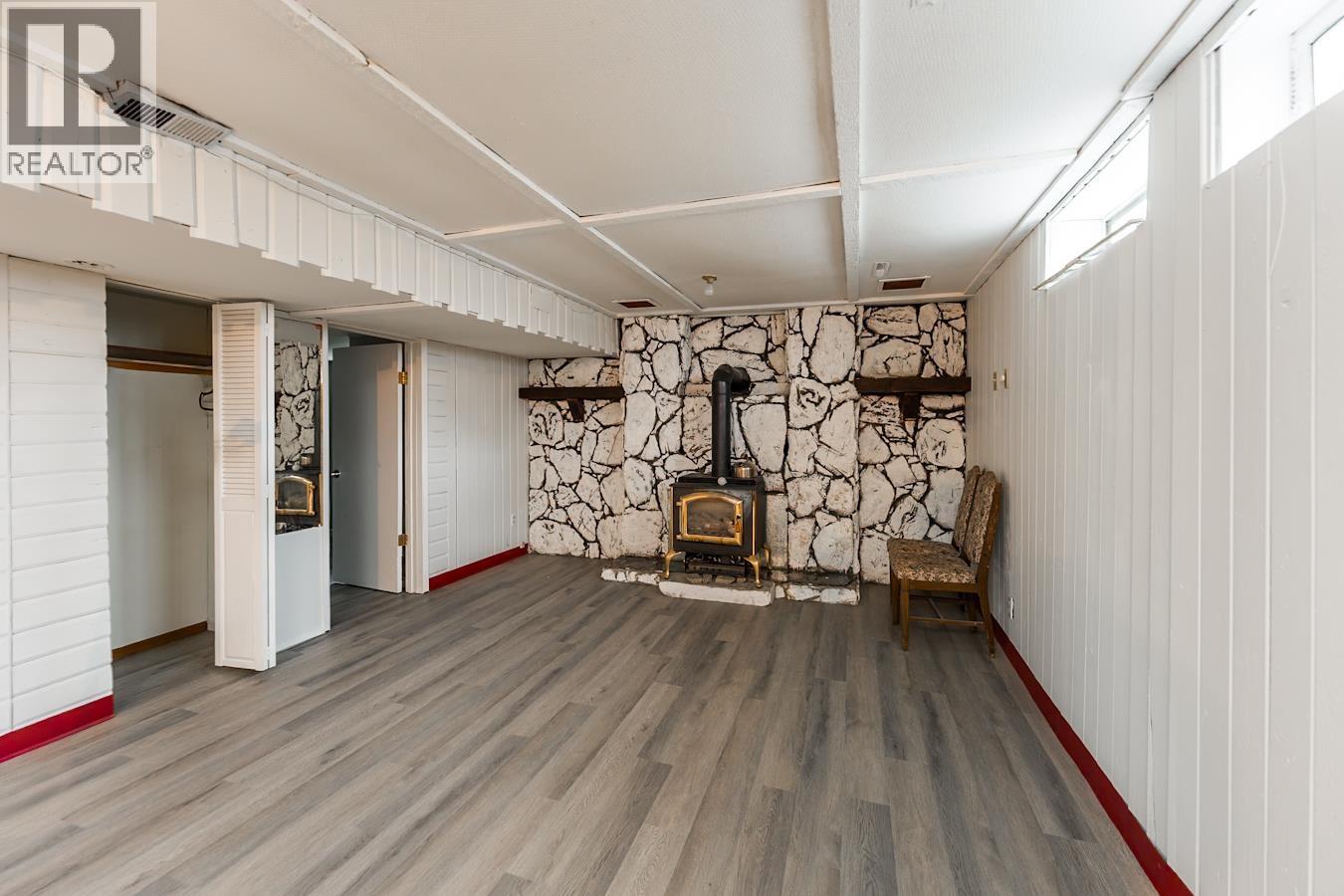 1113 CLUCULZ AVENUE - 32