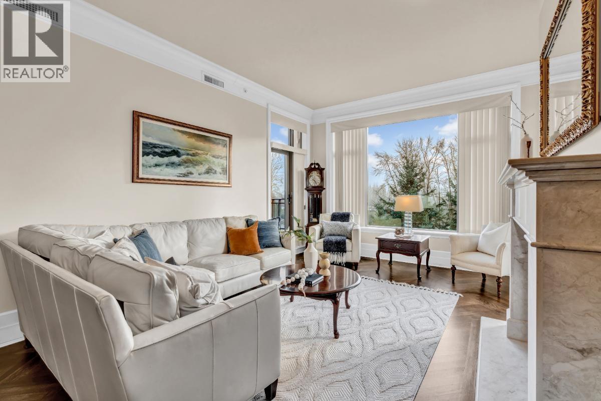 401 568 WATERS EDGE CRESCENT, West Vancouver