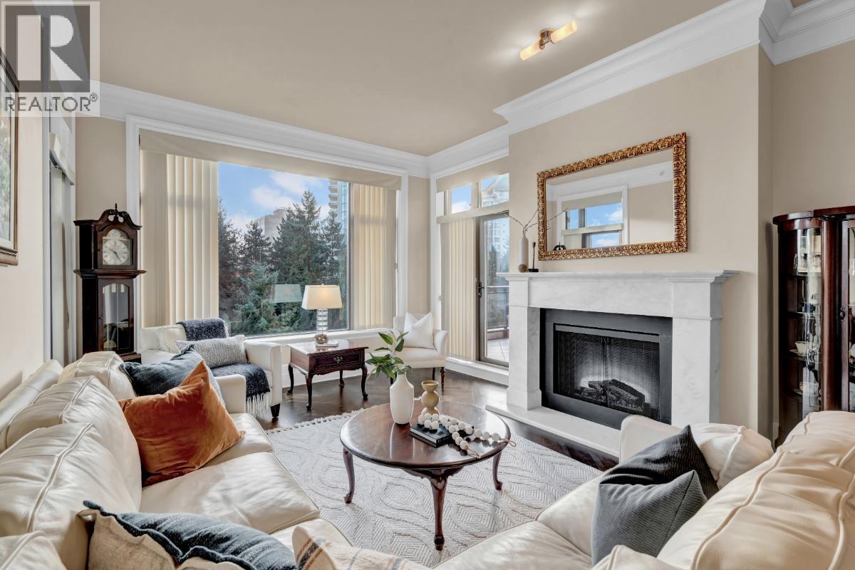 401 568 WATERS EDGE CRESCENT, West Vancouver