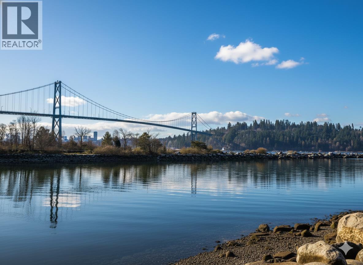 401 568 WATERS EDGE CRESCENT, West Vancouver