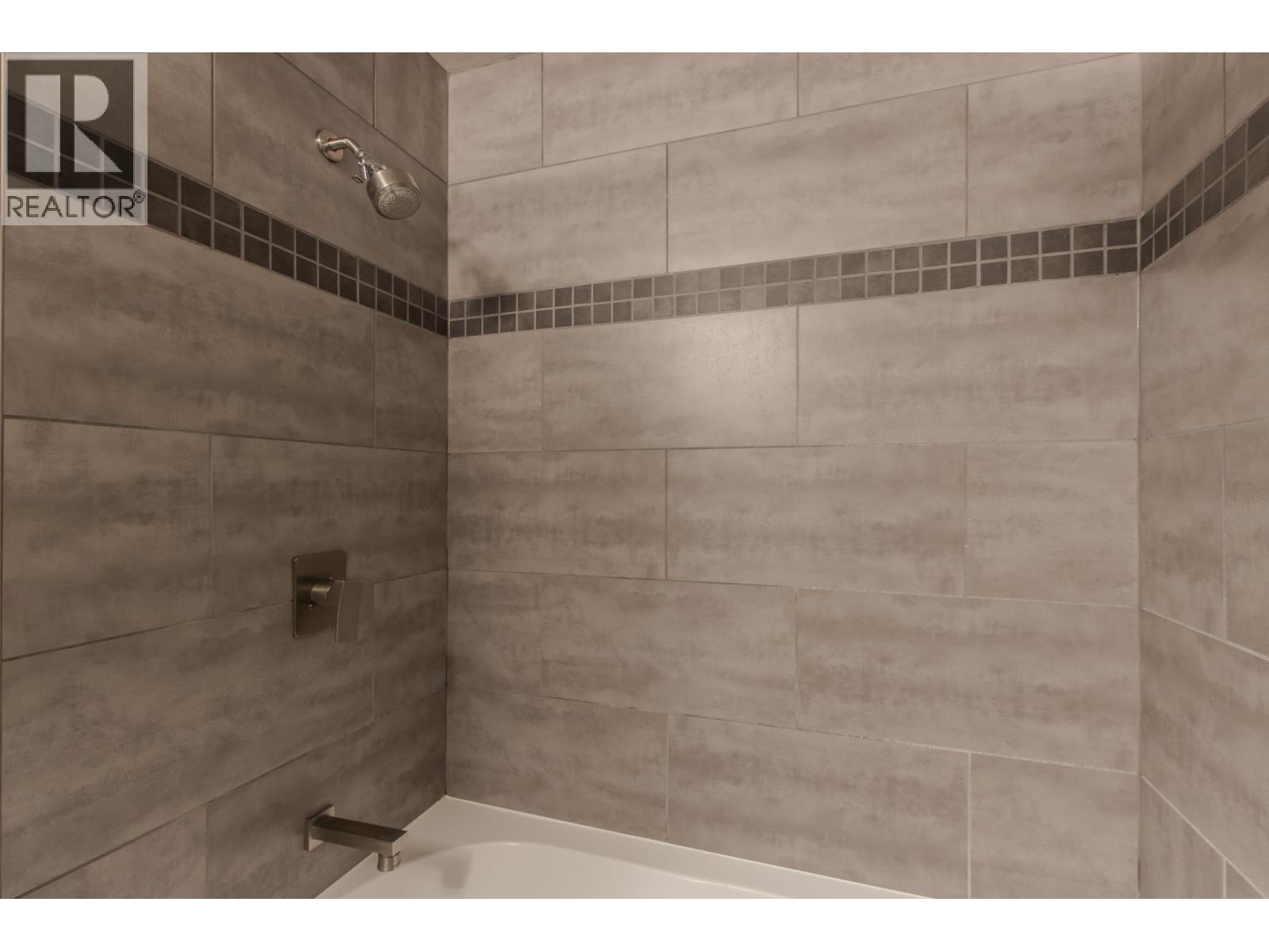 40298 AYR DRIVE, Squamish