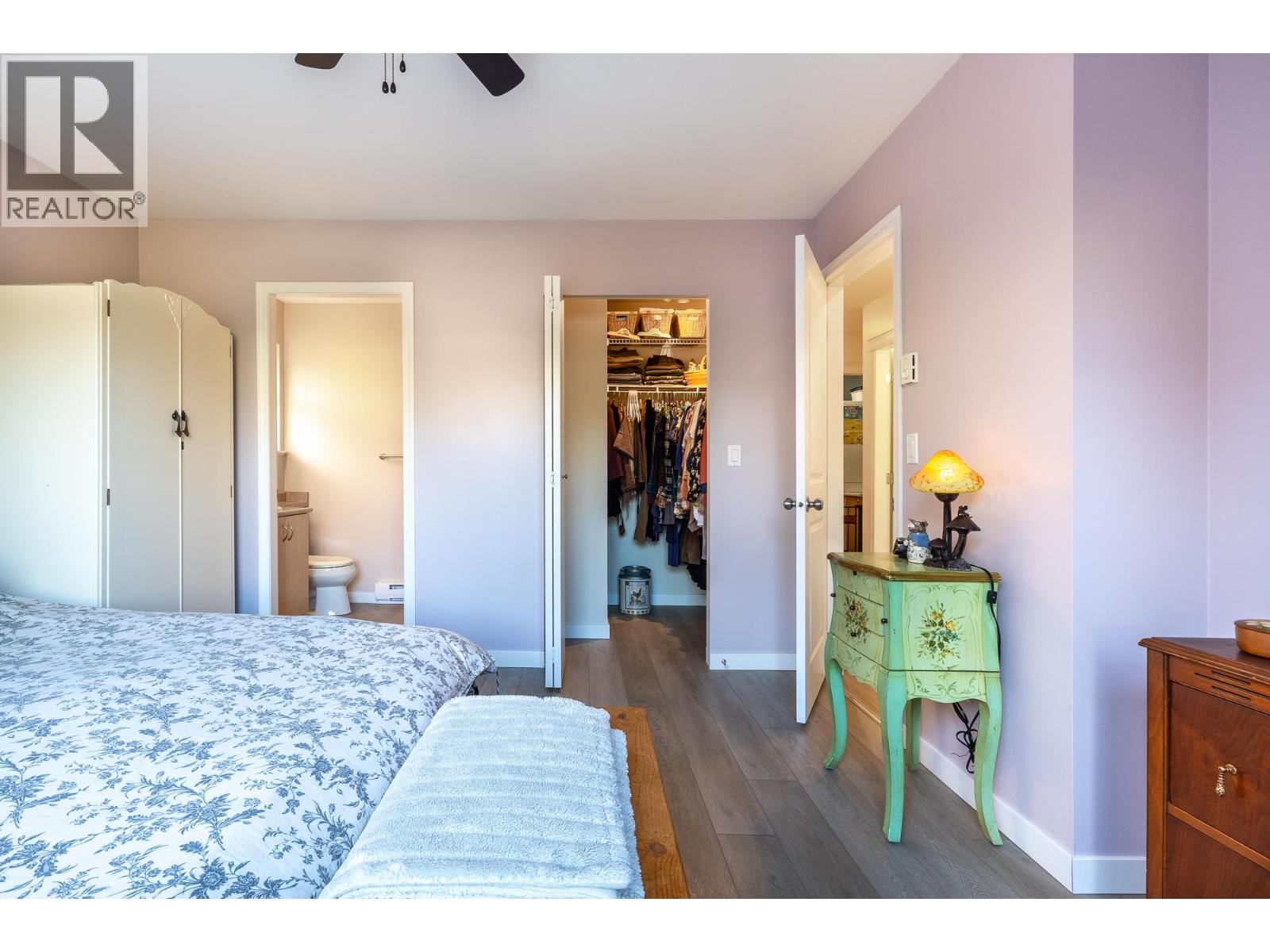 6270 HOMESTEAD AVENUE, Sechelt