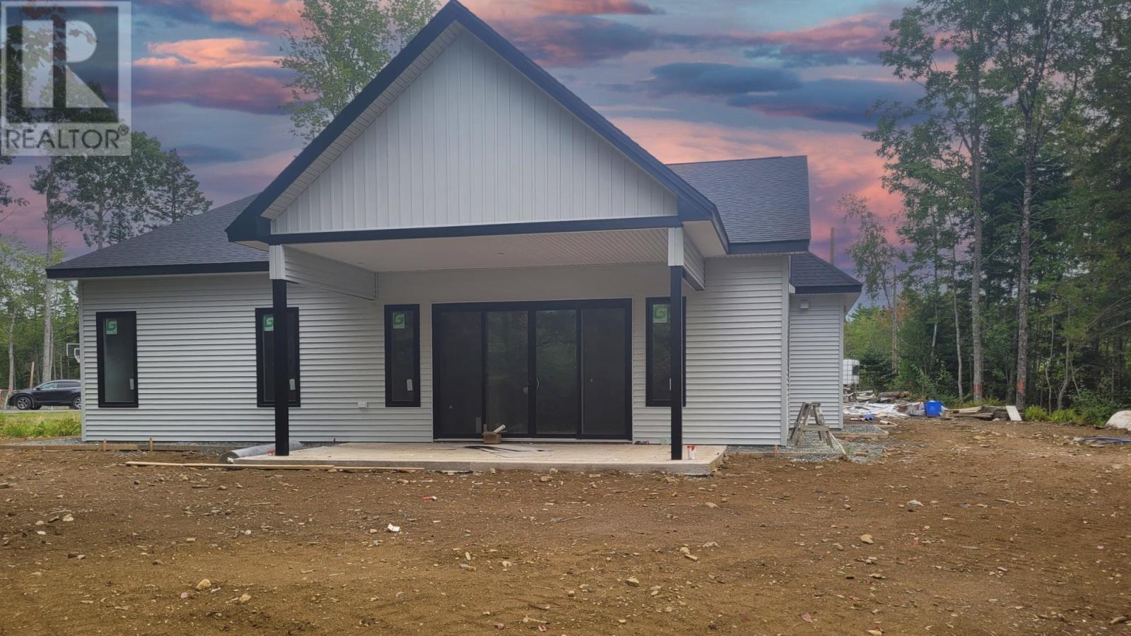 Property 24 of 45 of 17 Soleil Crescent