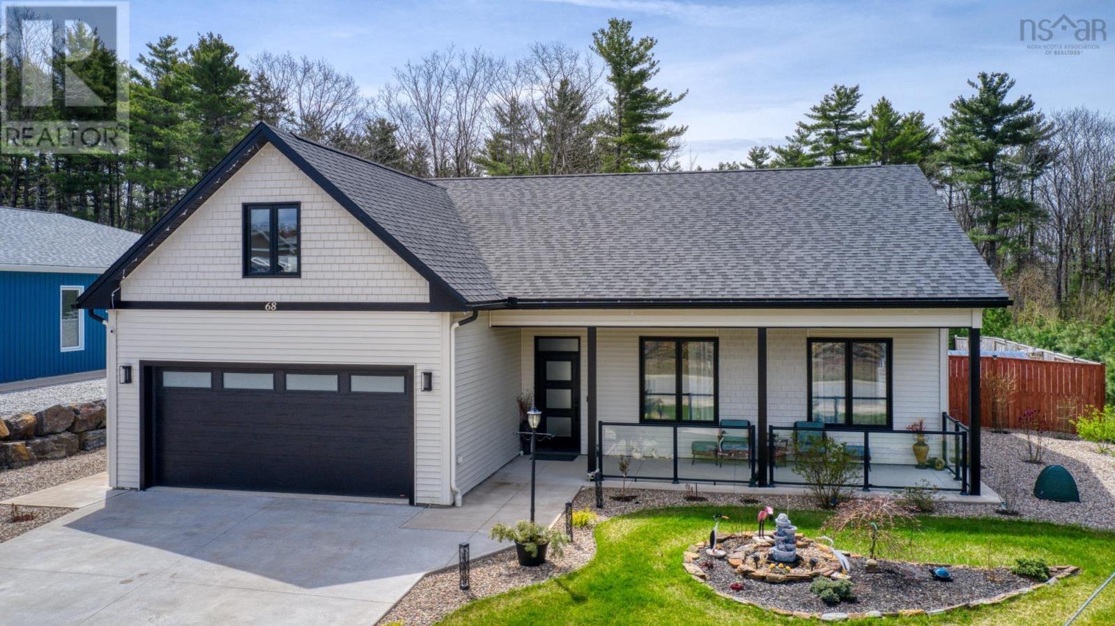 Property 35 of 45 of 17 Soleil Crescent