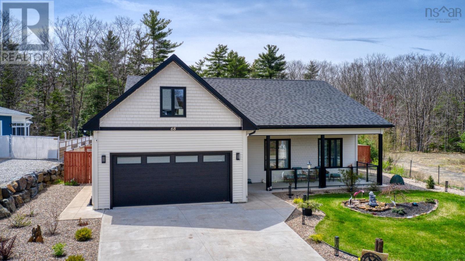 Property 34 of 45 of 17 Soleil Crescent