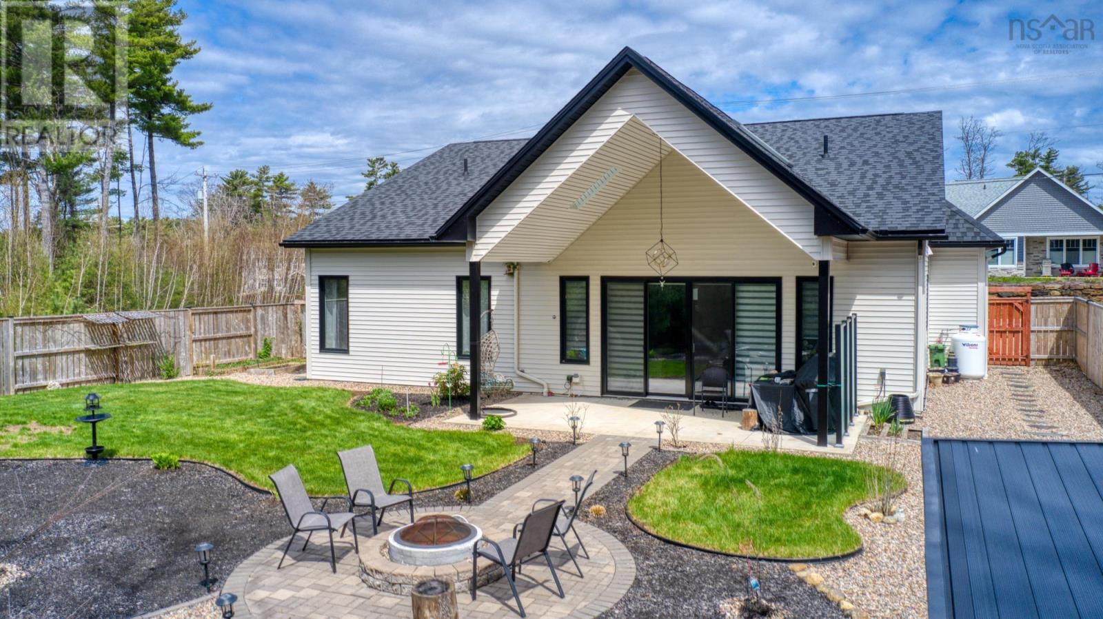 Property 38 of 45 of 17 Soleil Crescent