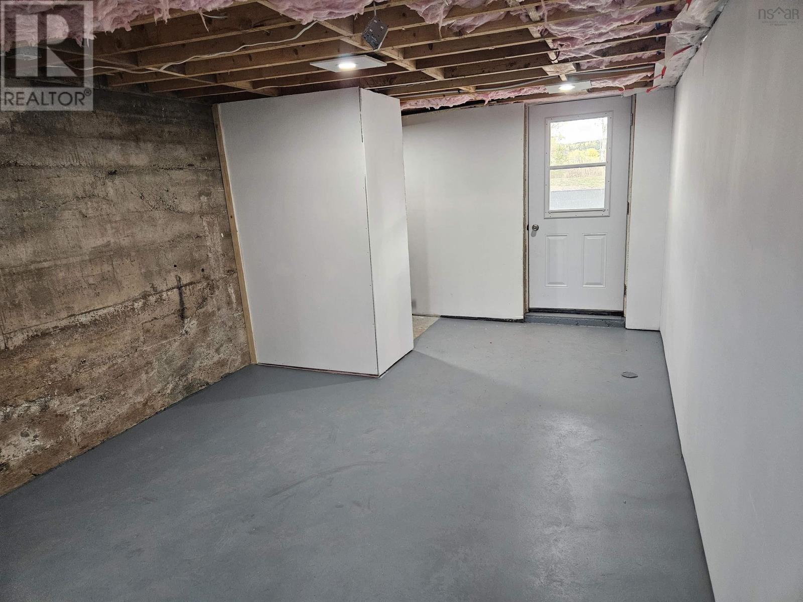 Property 36 of 44 of 10563 Hwy #2 Highway