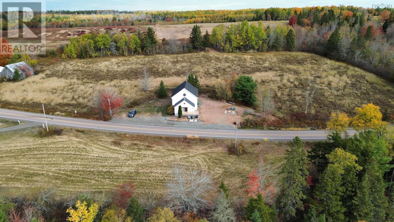 Property 8 of 44 of 10563 Hwy #2 Highway