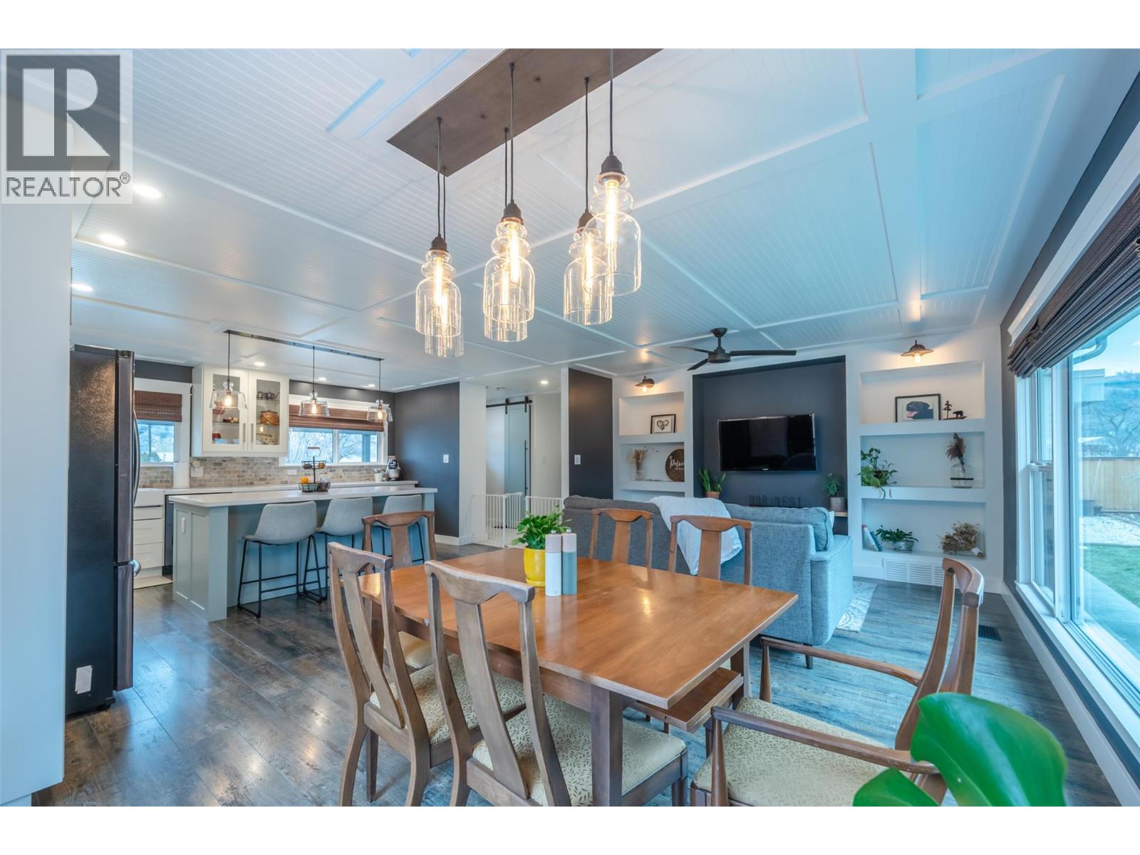 9574 Robson Crescent, Summerland