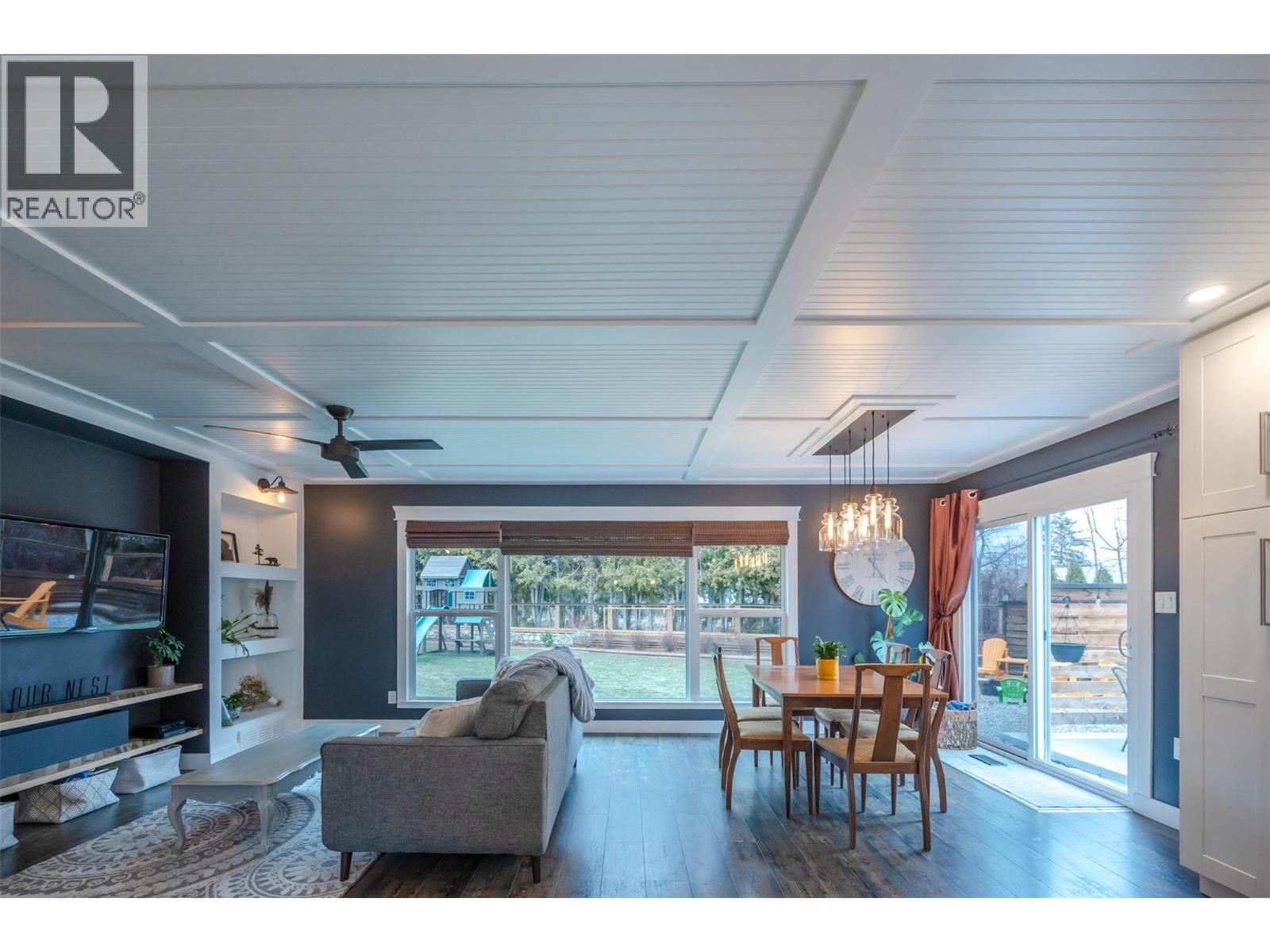 9574 Robson Crescent, Summerland