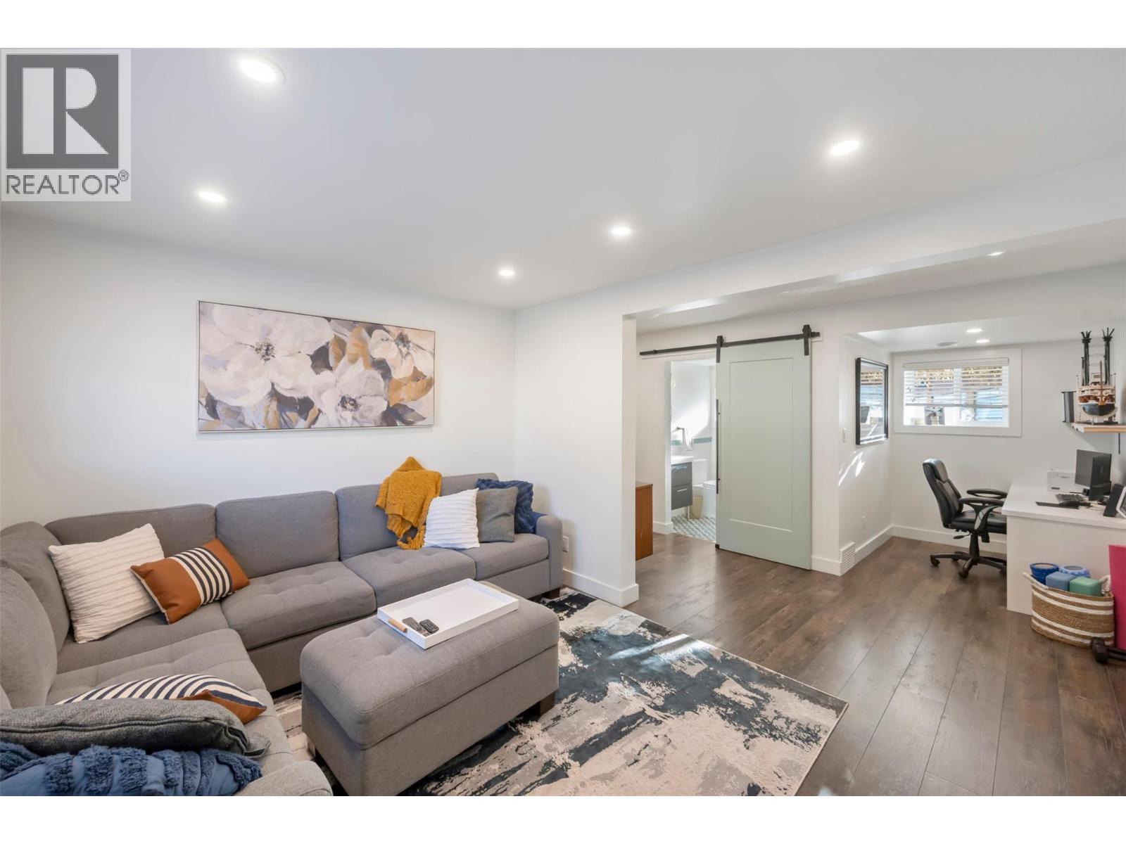 9574 Robson Crescent, Summerland