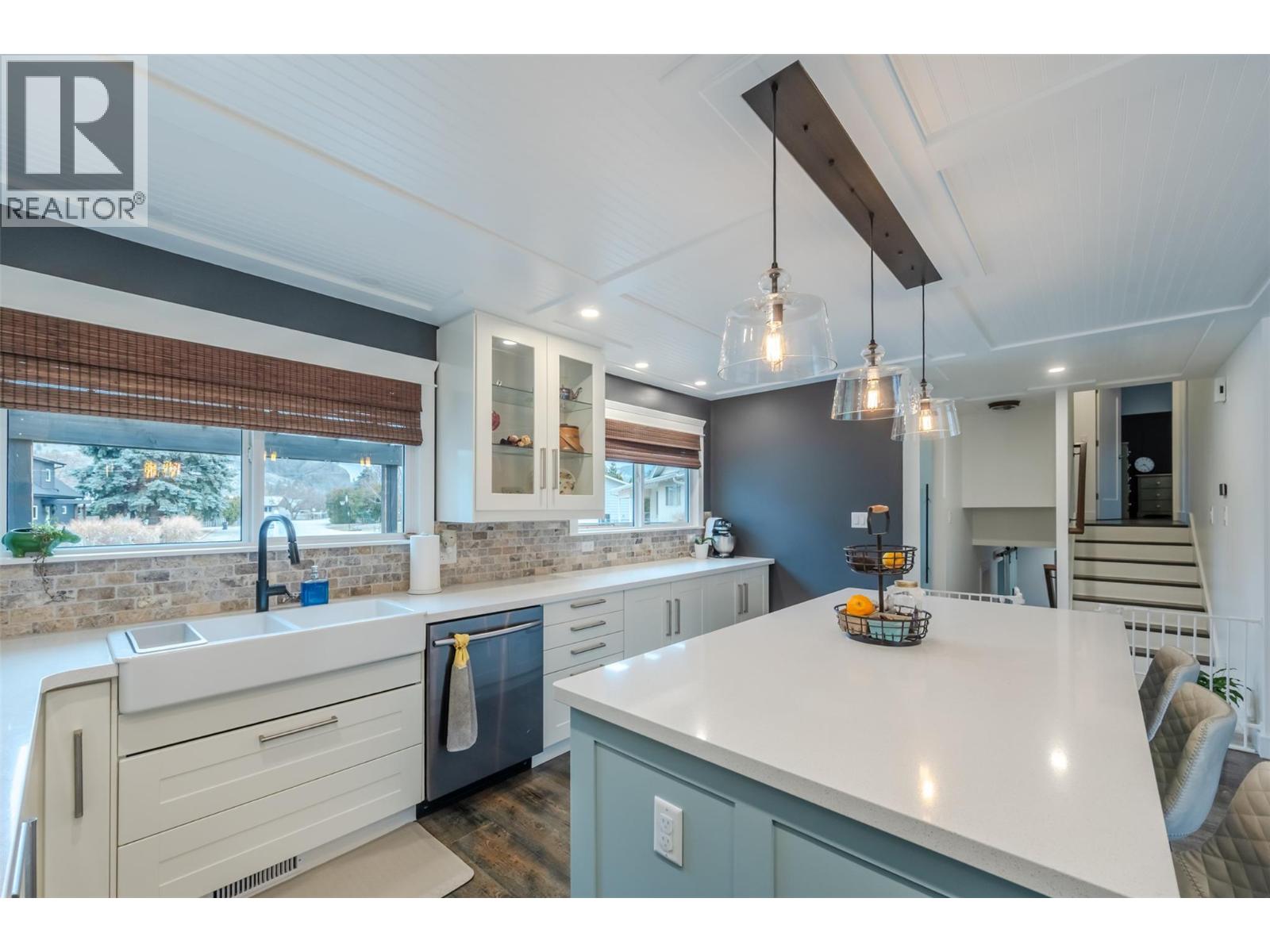 9574 Robson Crescent, Summerland