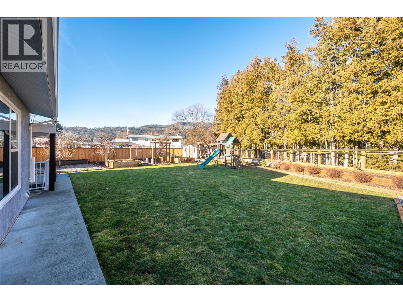 9574 Robson Crescent, Summerland