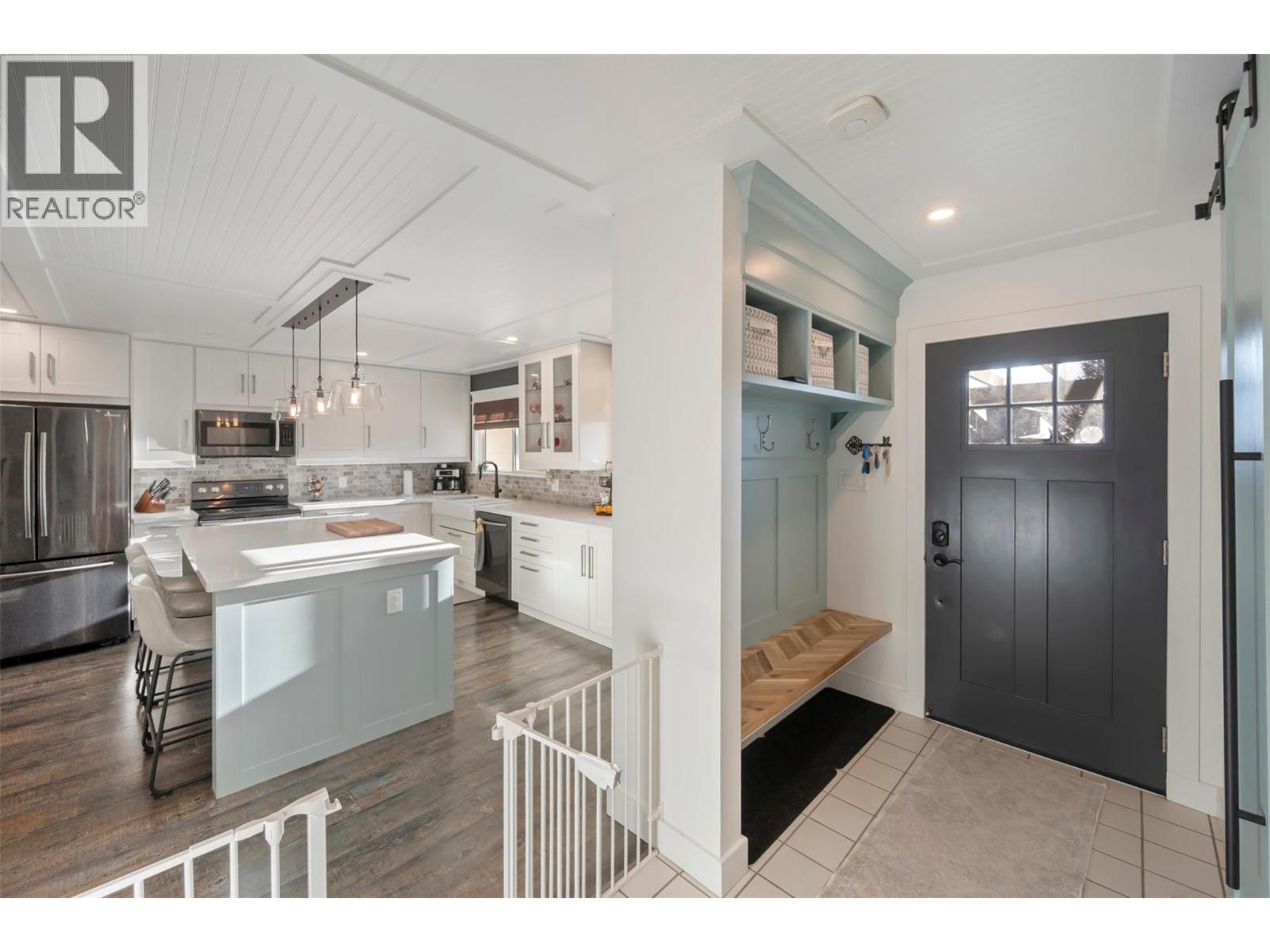 9574 Robson Crescent, Summerland