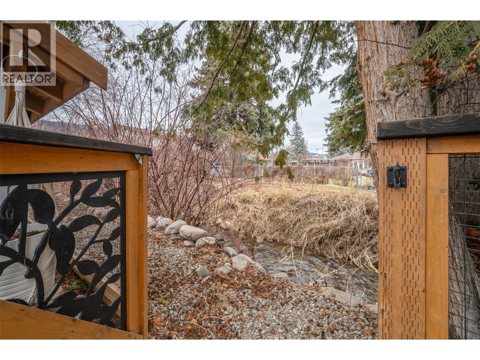 9574 Robson Crescent - 59