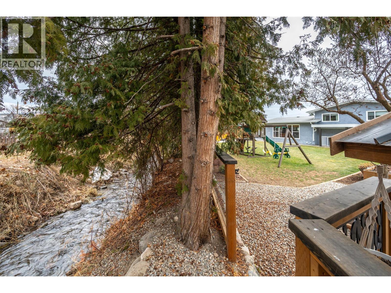 9574 Robson Crescent, Summerland