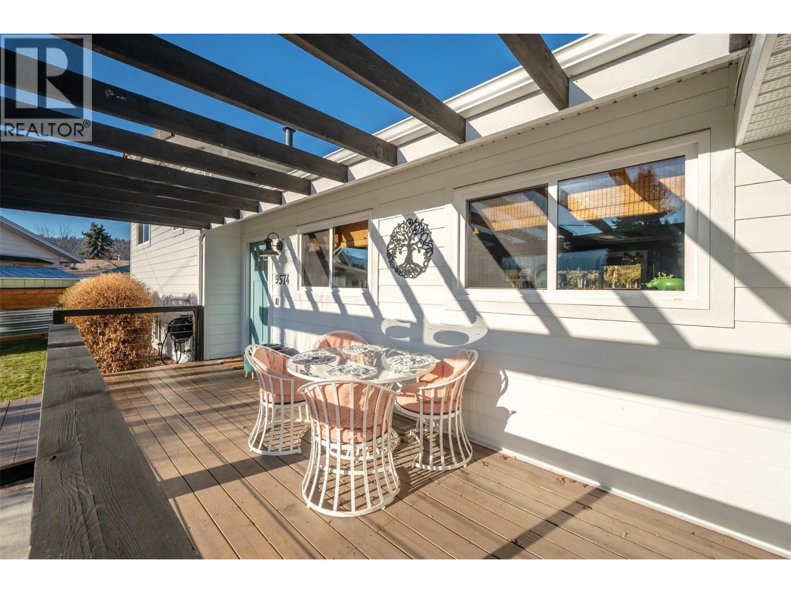 9574 Robson Crescent, Summerland