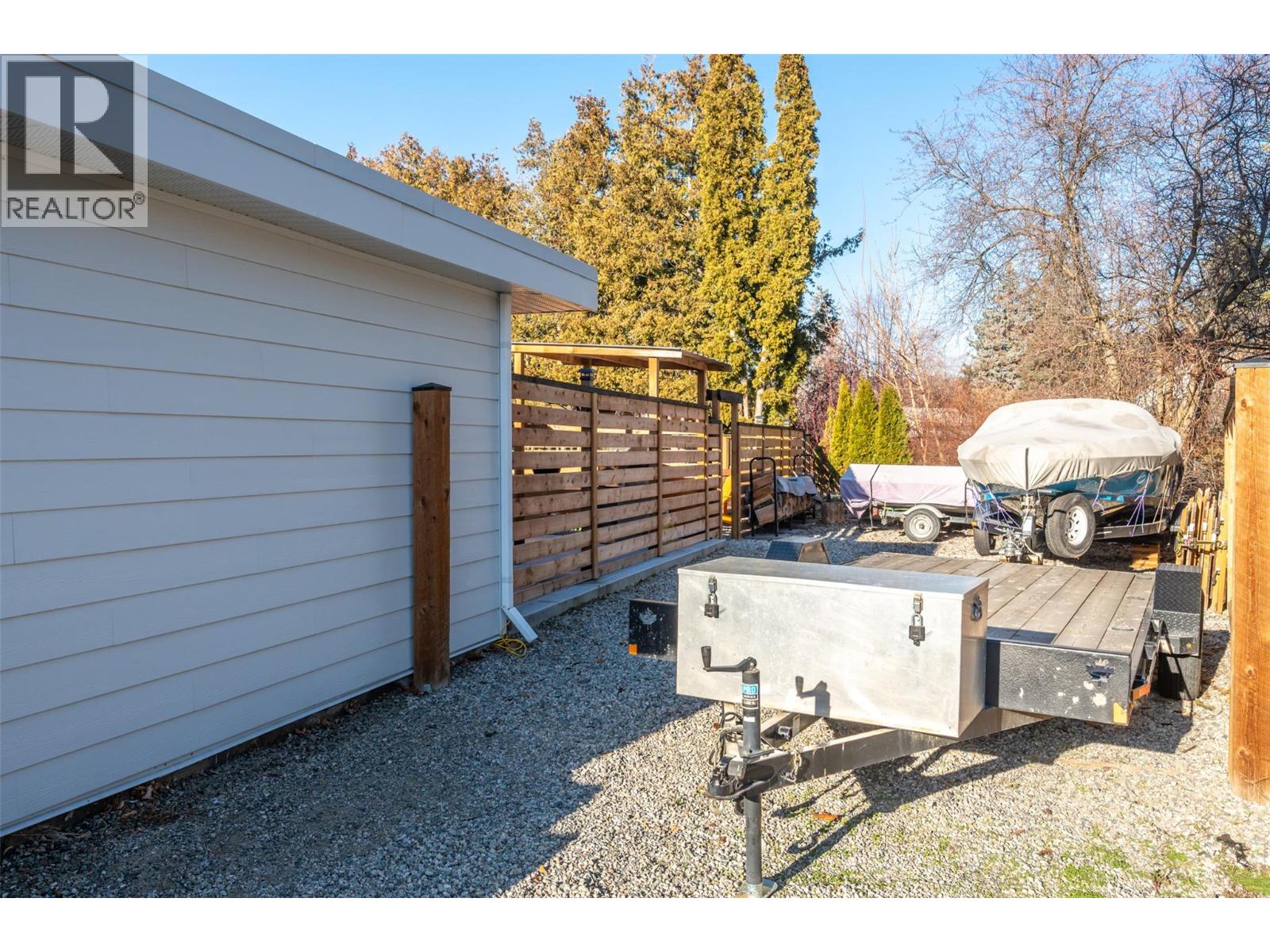 9574 Robson Crescent, Summerland