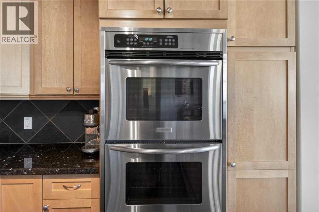 Single Family House for Sale in    Avenue SW Beltline Calgary 