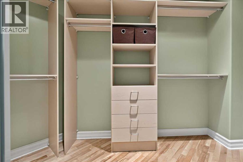 Single Family House for Sale in    Avenue SW Beltline Calgary 