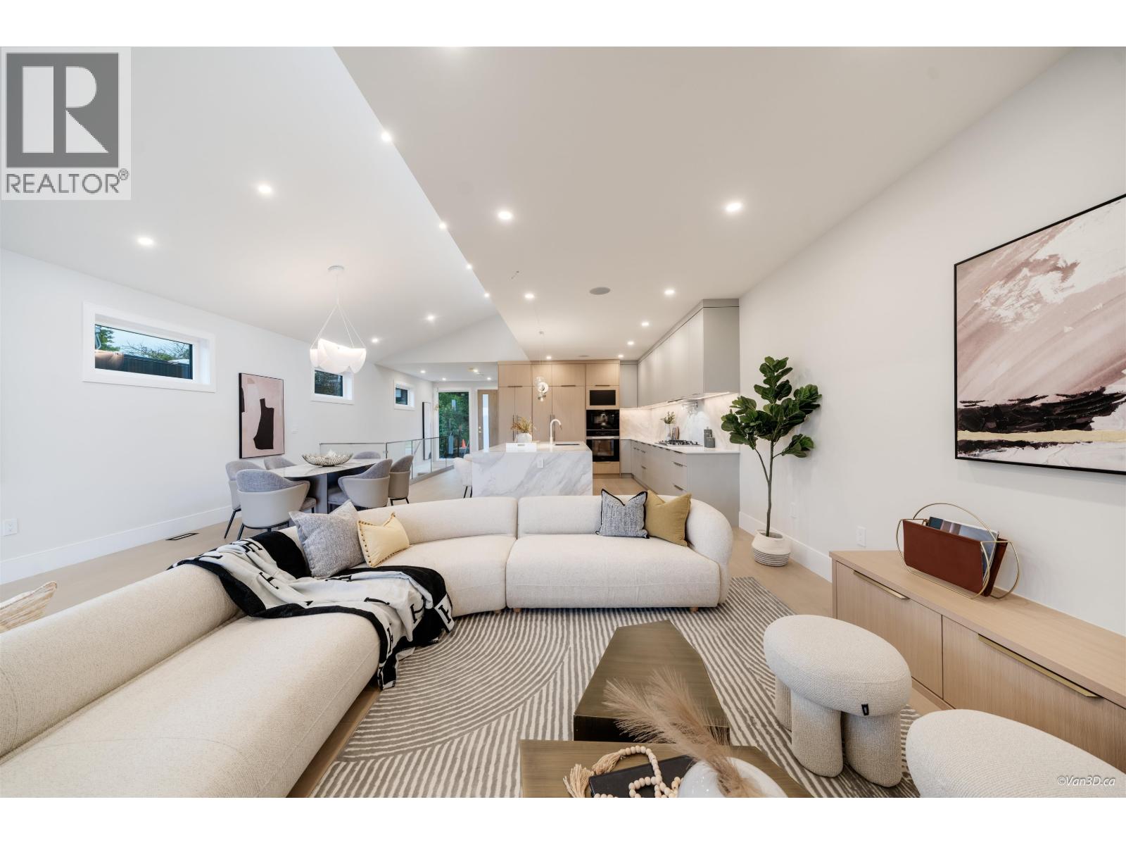 971 ADDERLEY STREET, North Vancouver