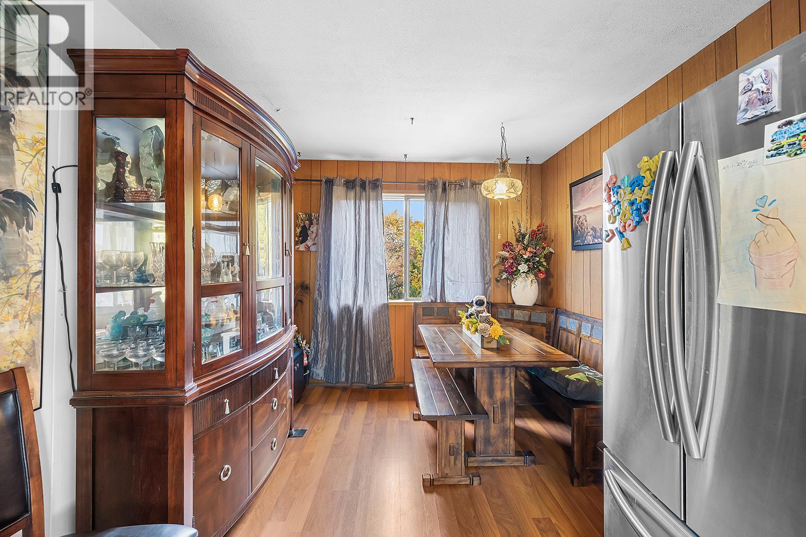 911 32ND AVENUE S - 13