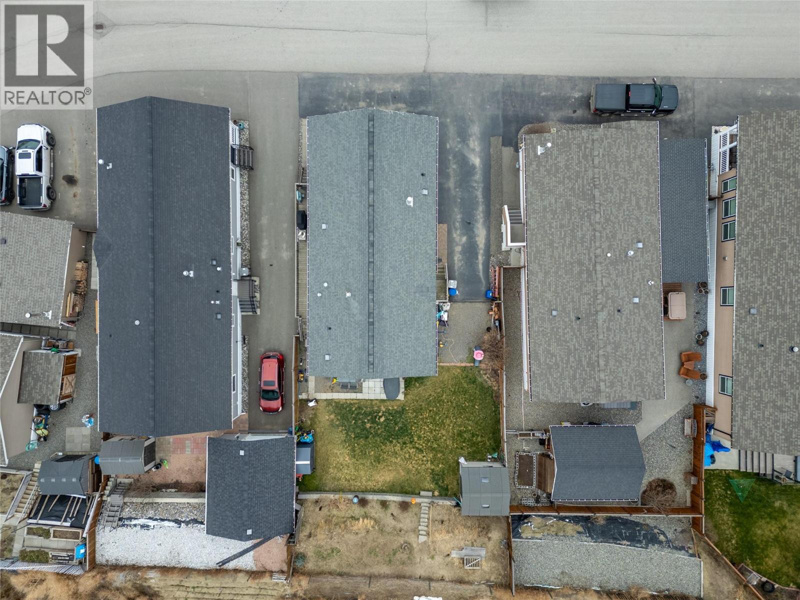 #48 712 SHUSWAP  E ROAD - 24