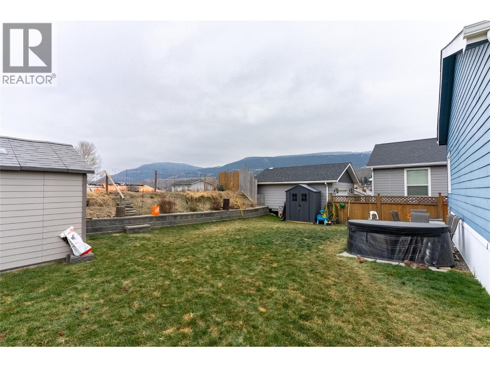 #48 712 SHUSWAP  E ROAD - 18