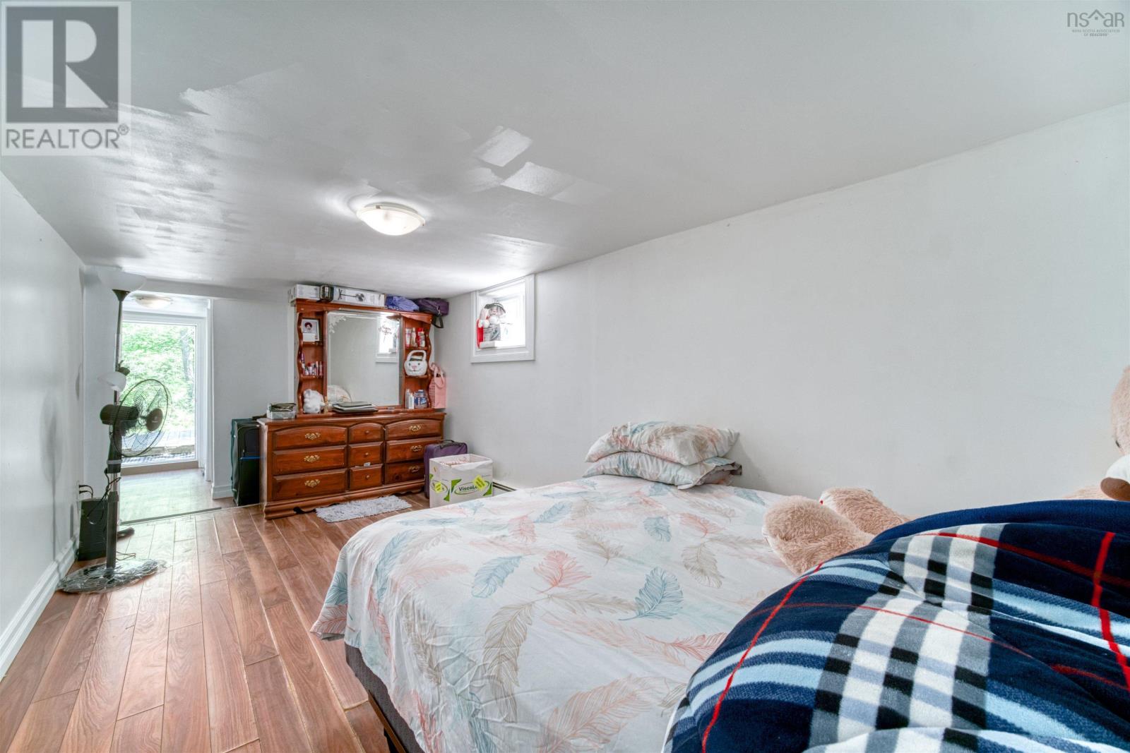 Property 32 of 49 of 20-22 Coronet Avenue