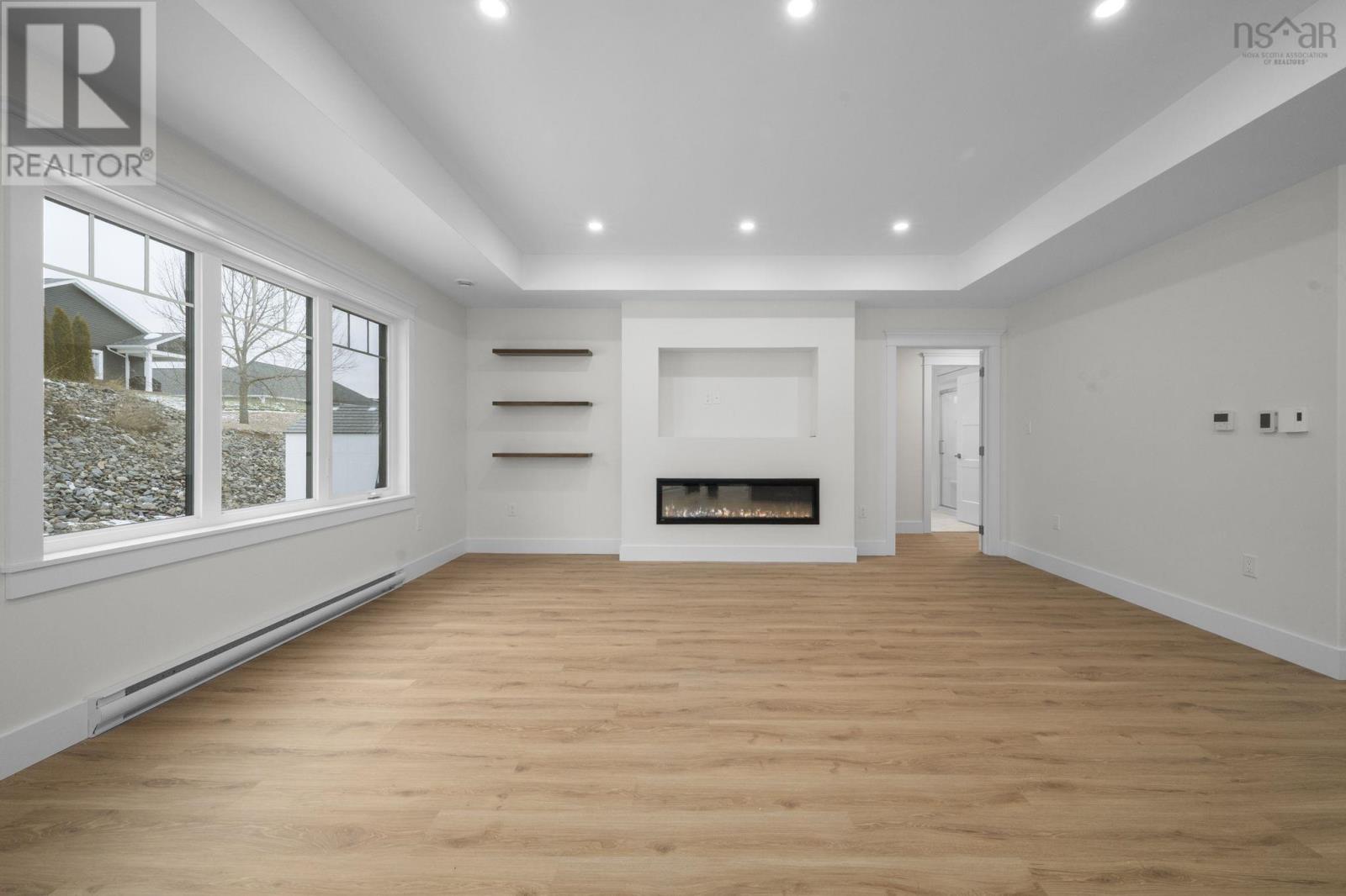 Property 4 of 25 of 34 Leaside Court