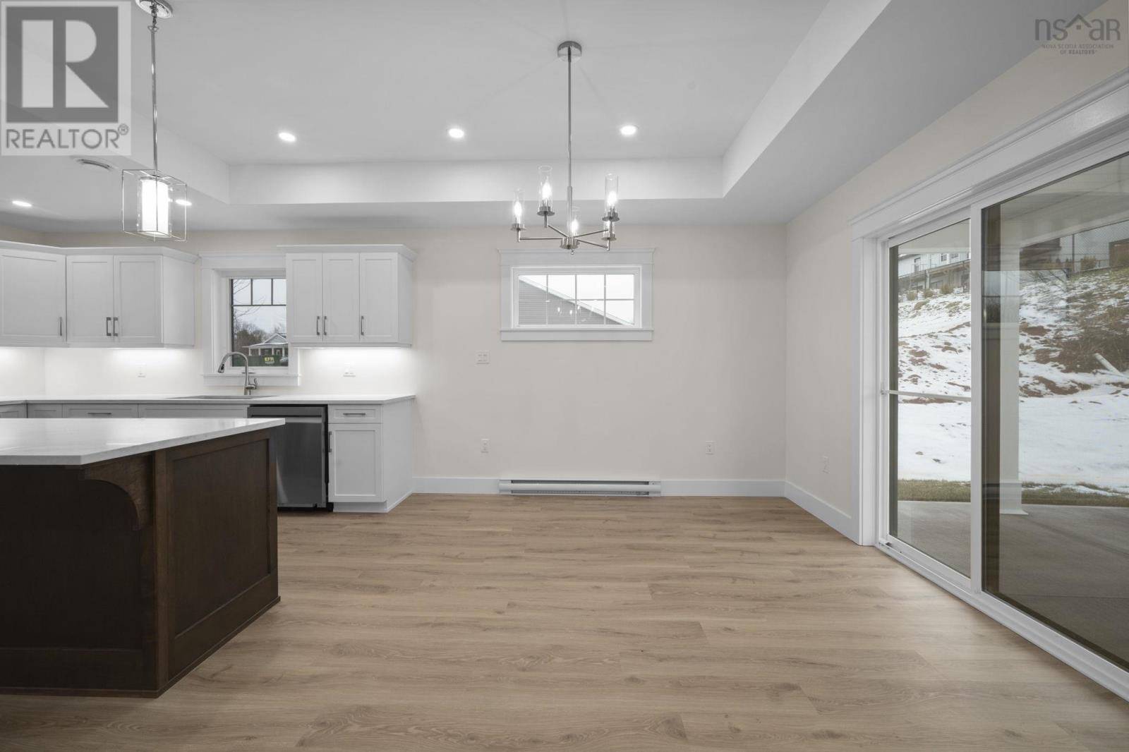 Property 9 of 25 of 34 Leaside Court