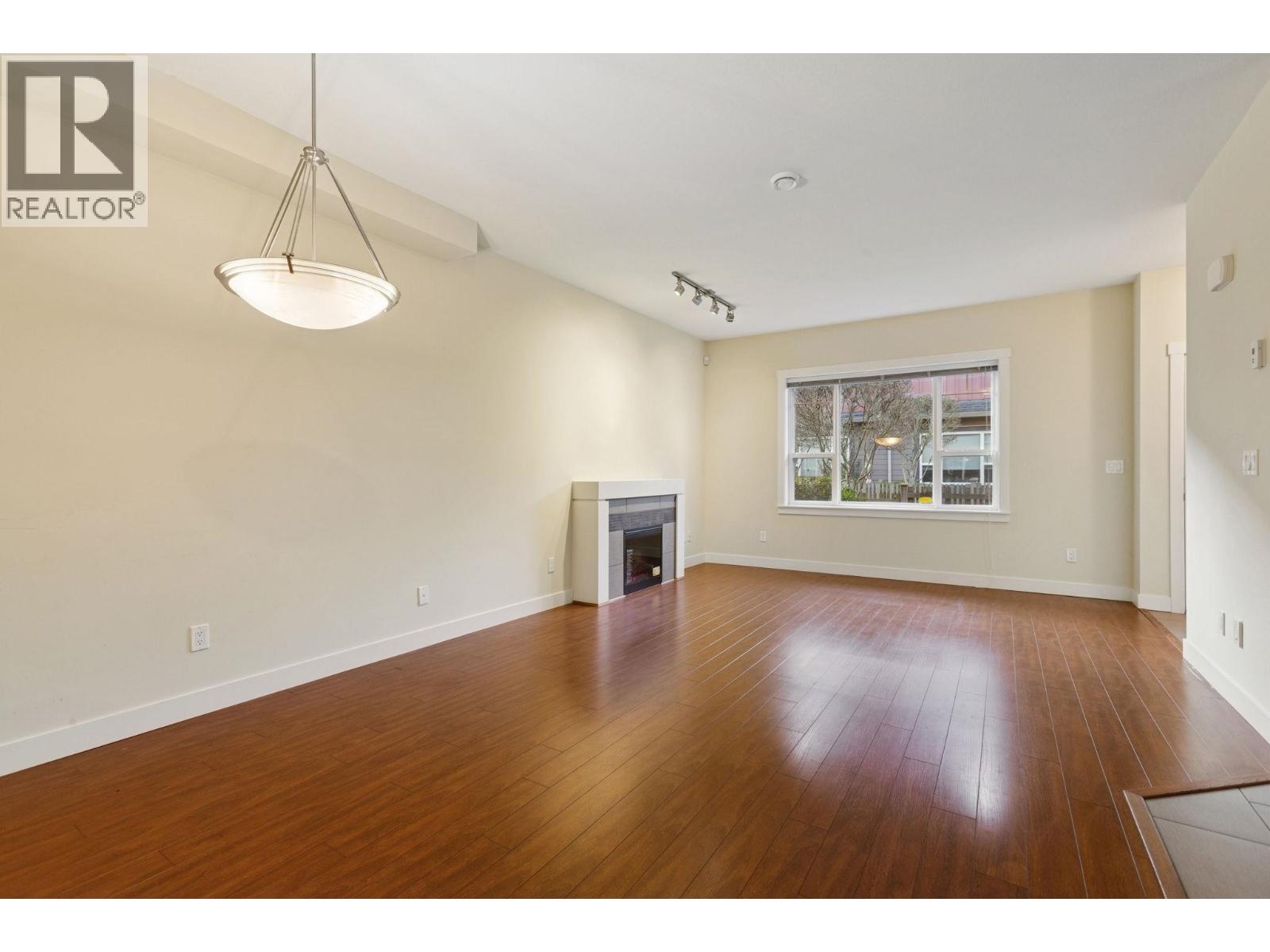 #15-9699 SILLS Avenue, Richmond