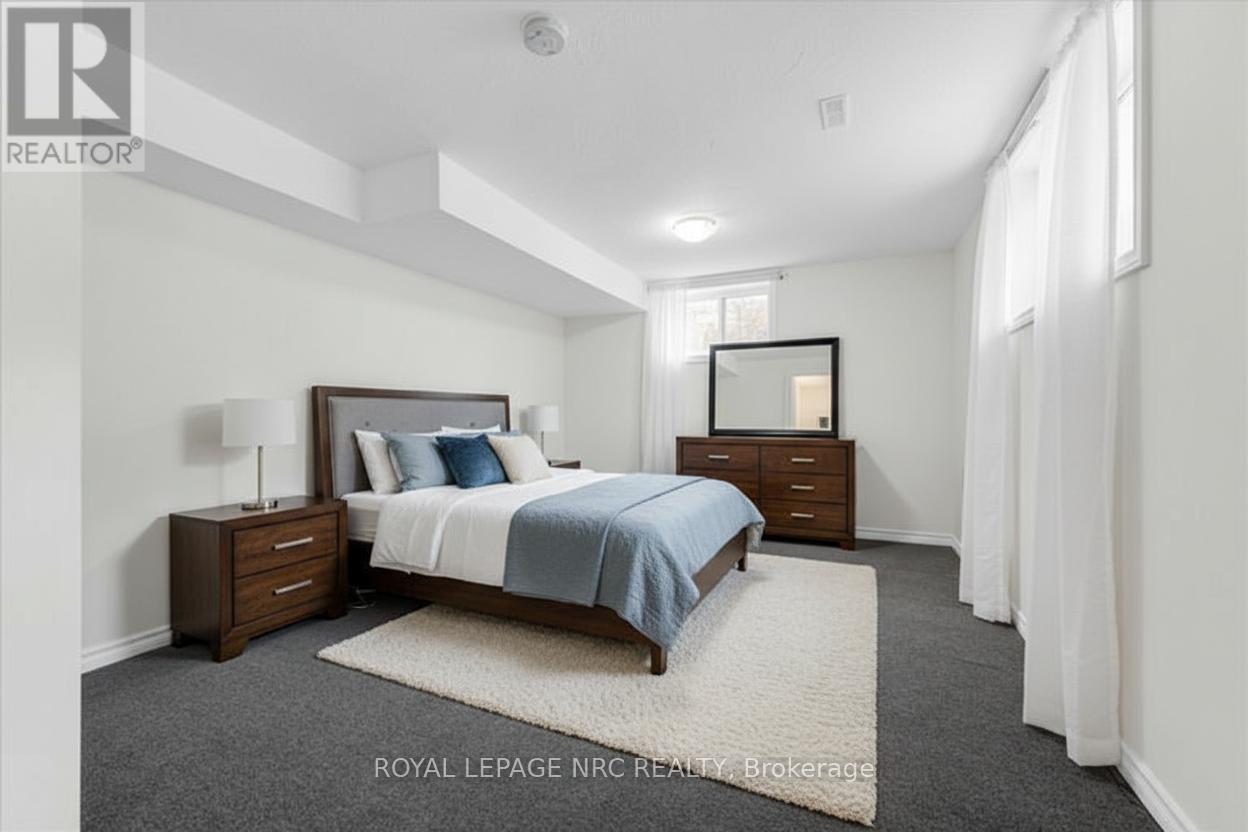 162 RYERSON STREET - 25