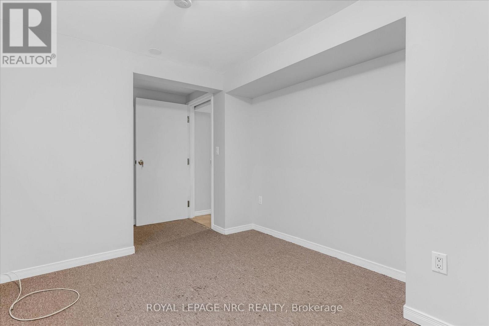 162 RYERSON STREET - 33