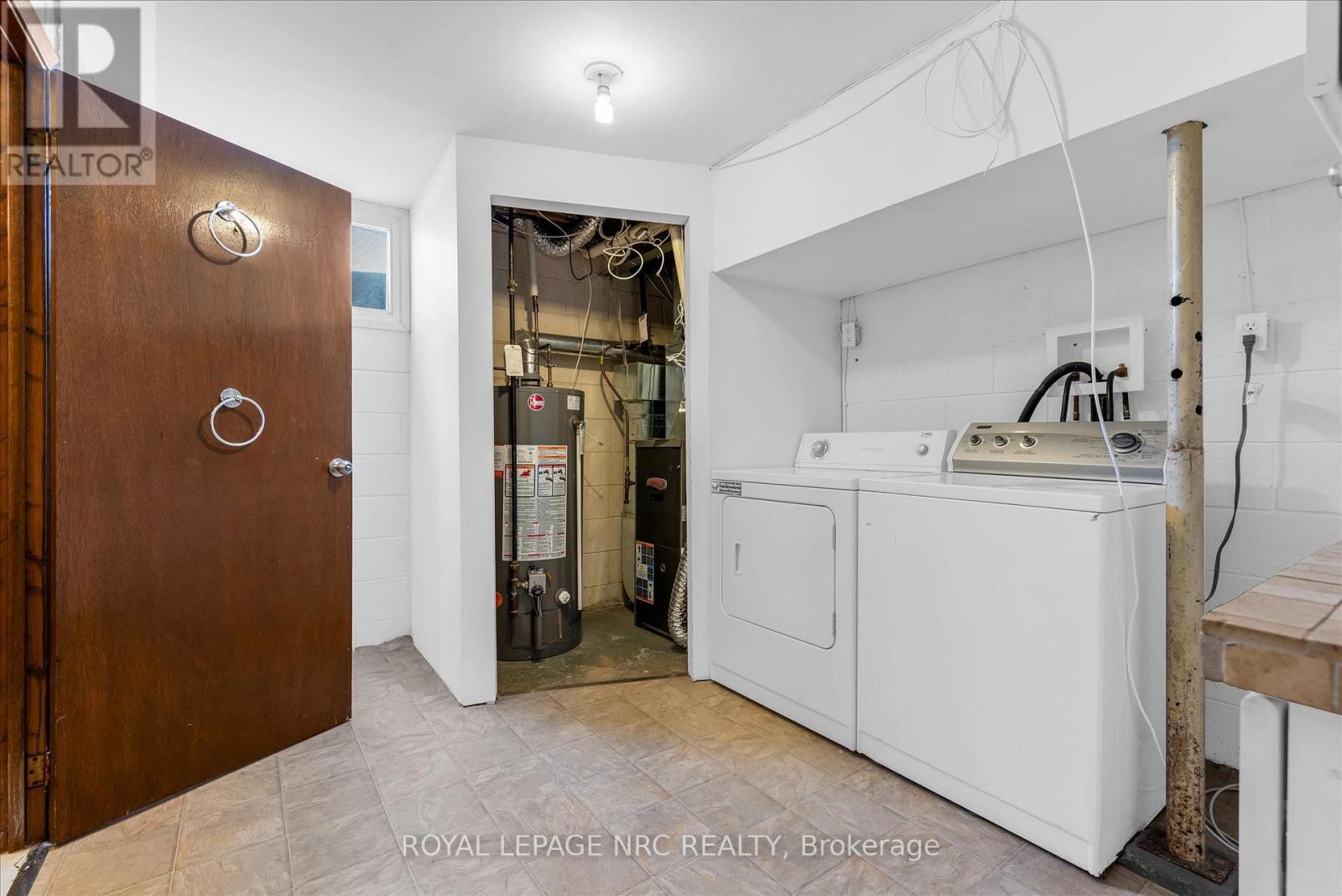 162 RYERSON STREET - 35