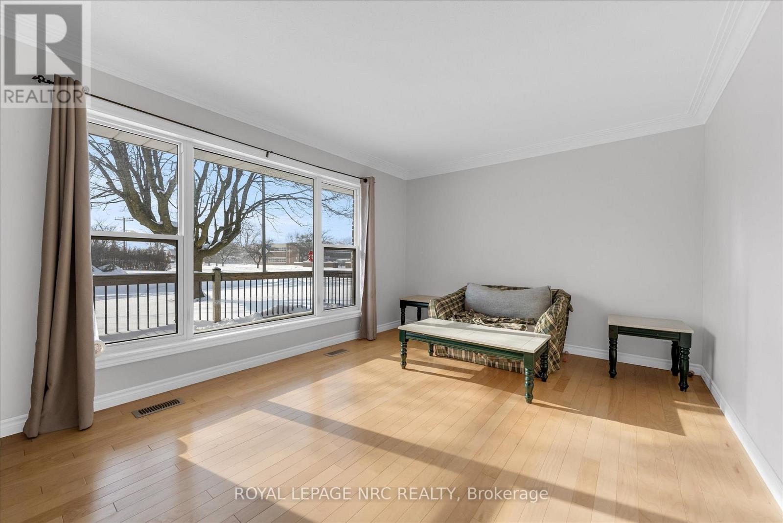 162 RYERSON STREET - 6