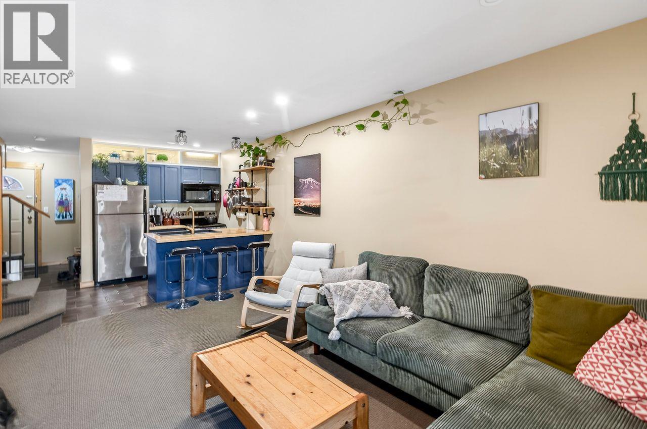 33 Rivermount Place Unit# 202, Fernie