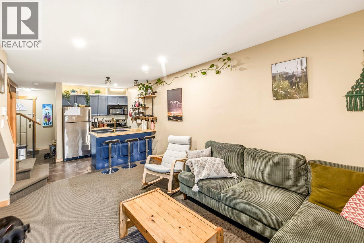 33 Rivermount Place Unit# 202, Fernie