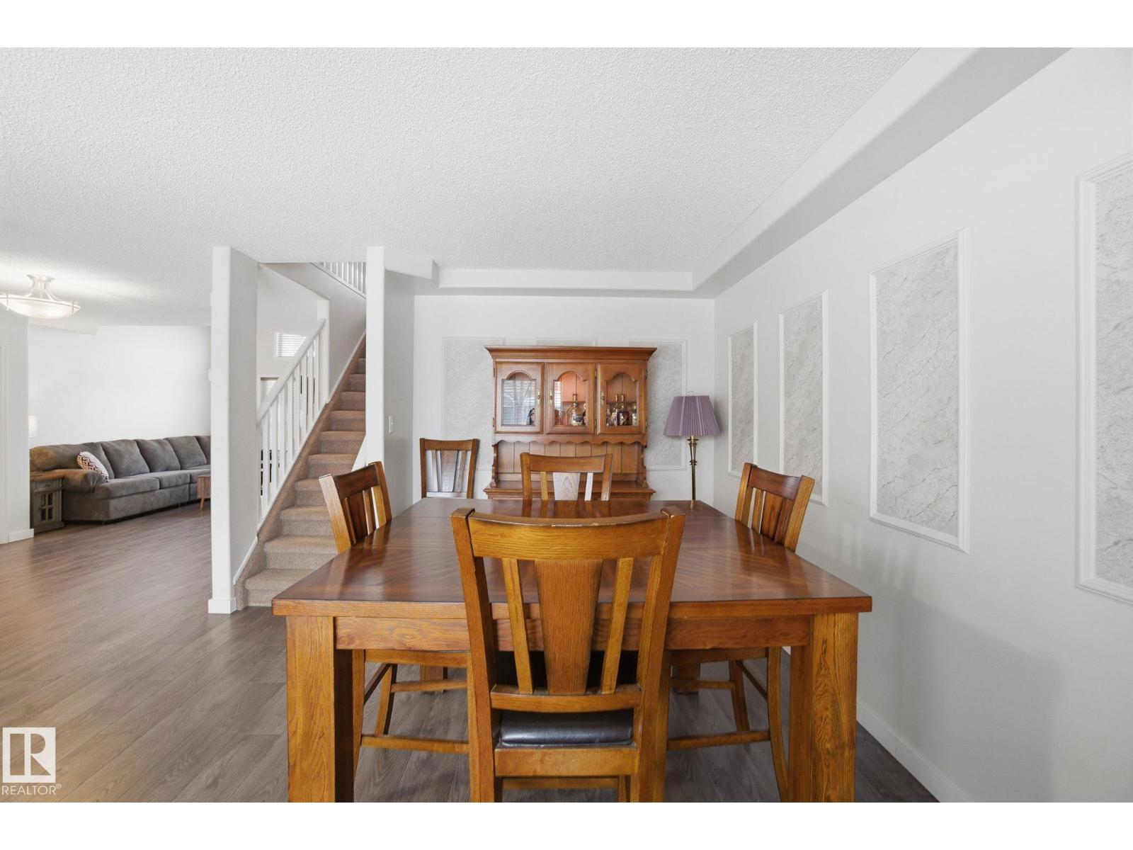 71 CALEDONIA DR, Leduc