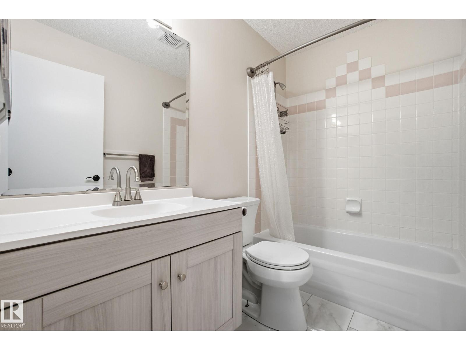 71 CALEDONIA DR, Leduc