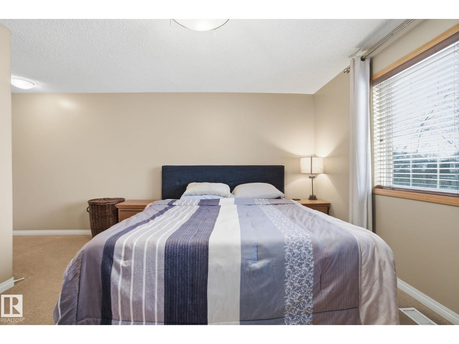 71 CALEDONIA DR, Leduc